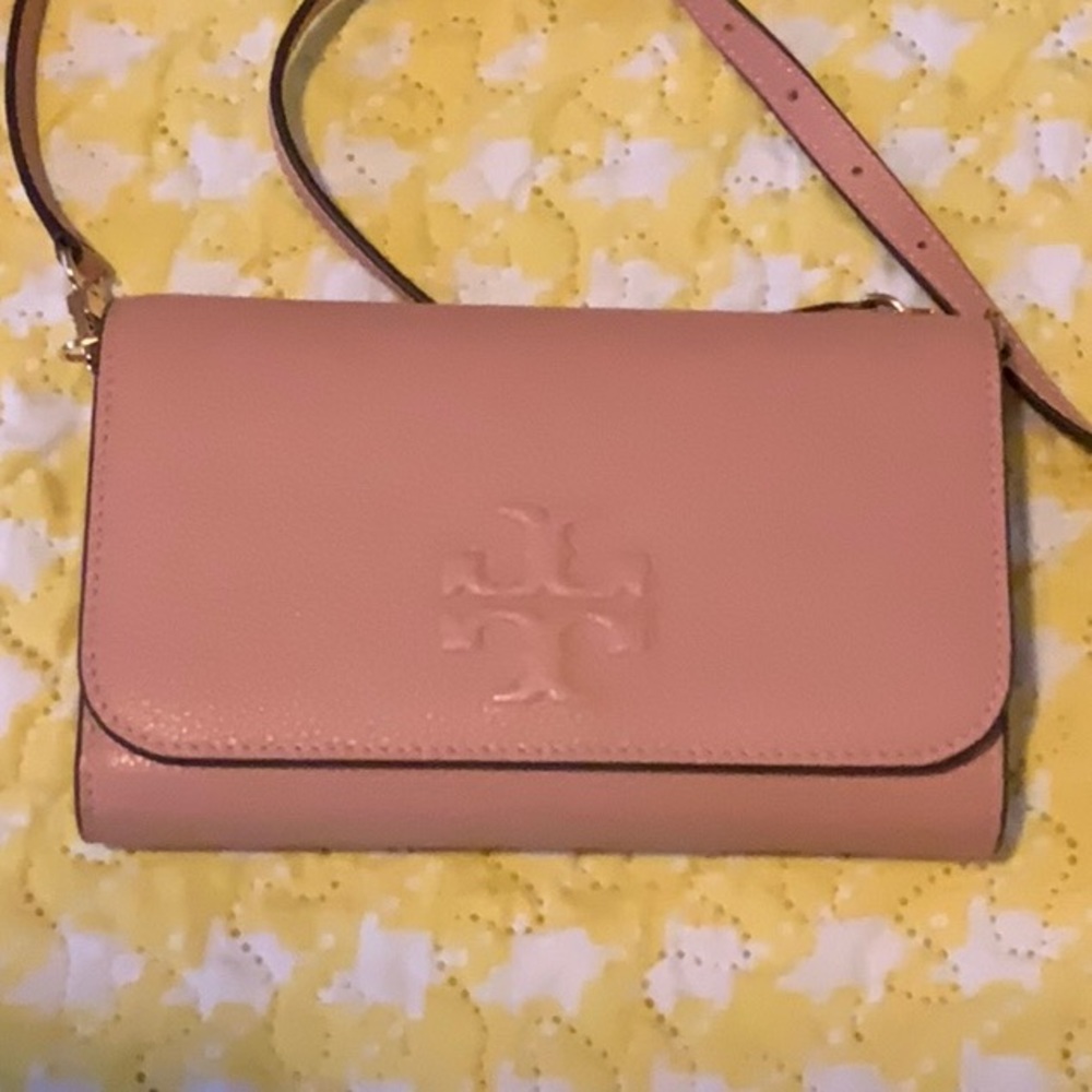 TORY BURCH Thea Flat Wallet/Crossbody/Shoulder Bag in Pink Moon NWT